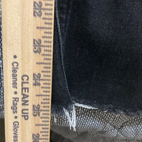 Old Navy Black Skinny Jeans with Distressed Knee - Picture 8 of 8